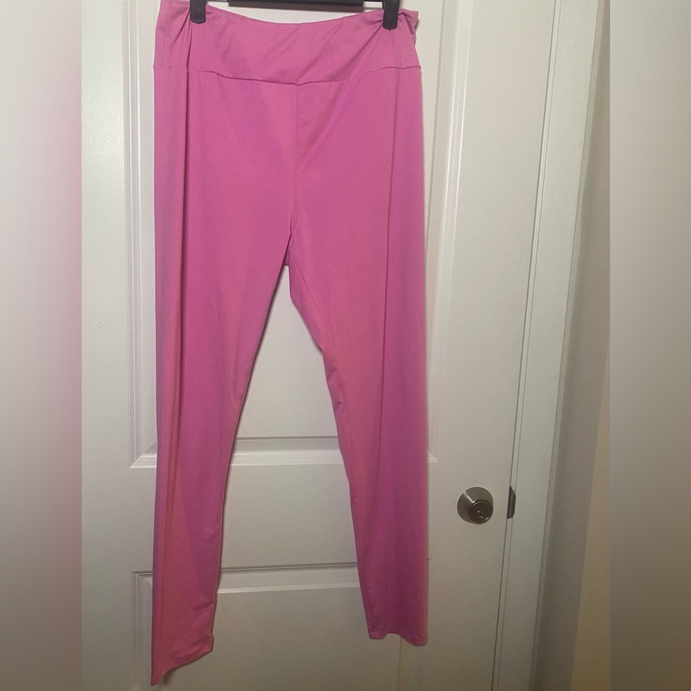 LulaRoe Pink Tall and Curvy Leggings